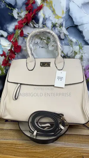 Premium Hermes Handbag – Perfect for Work Outings