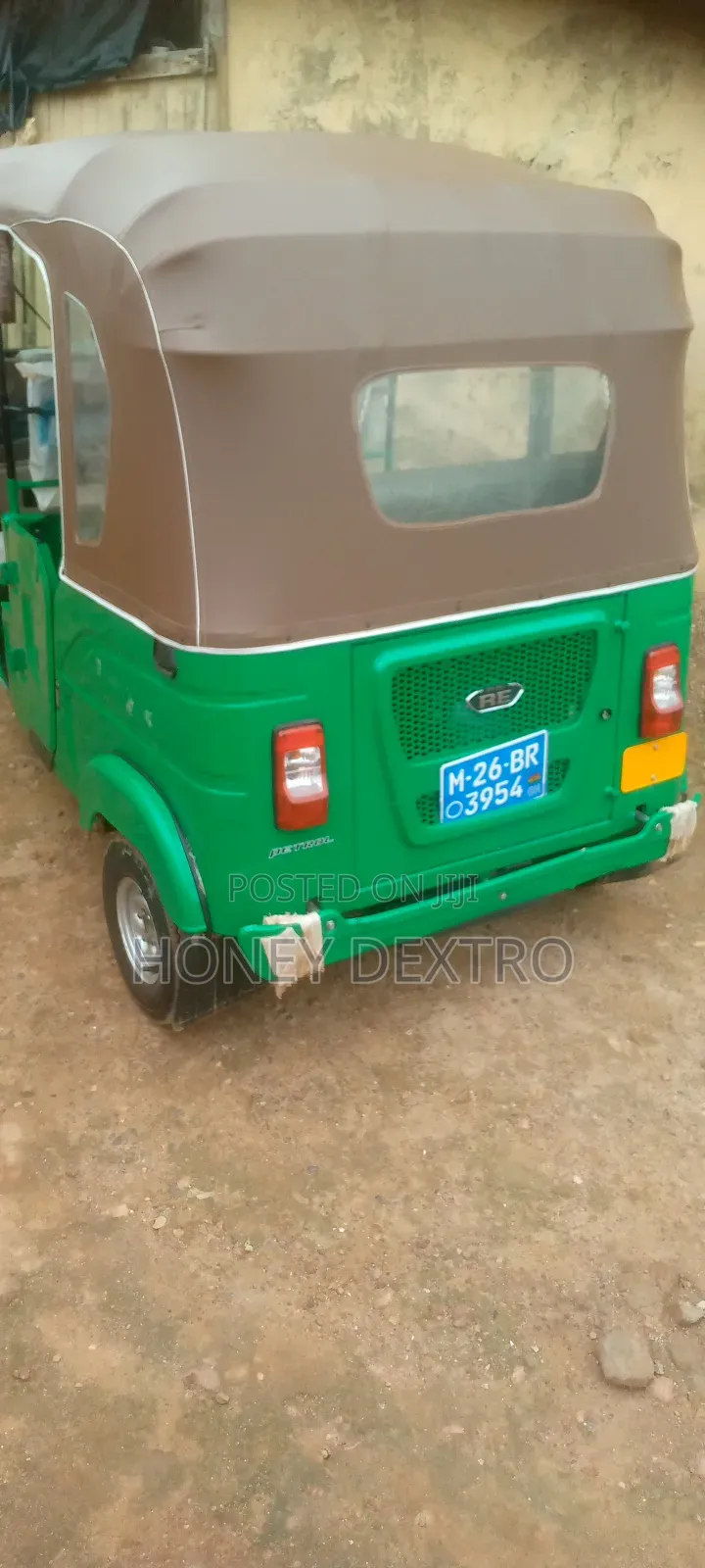 Bajaj RE 2026 Green