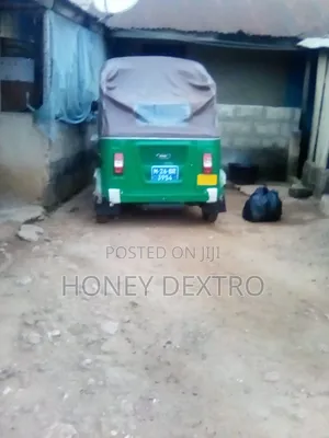 Bajaj RE 2026 Green