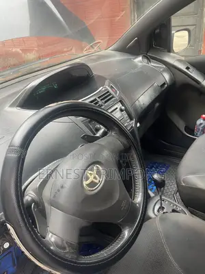 Toyota Vitz 1.5 FWD 3dr 2010 Gray