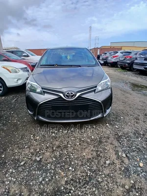 Toyota Yaris 2018 Gray
