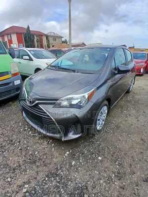 Toyota Yaris 2018 Gray