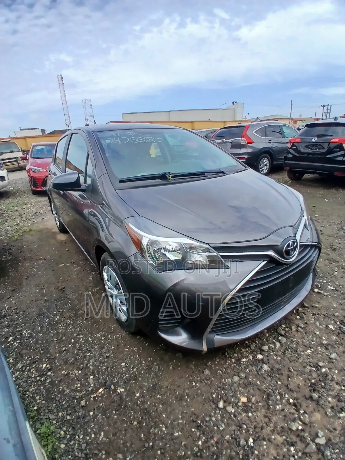 Toyota Yaris 2018 Gray