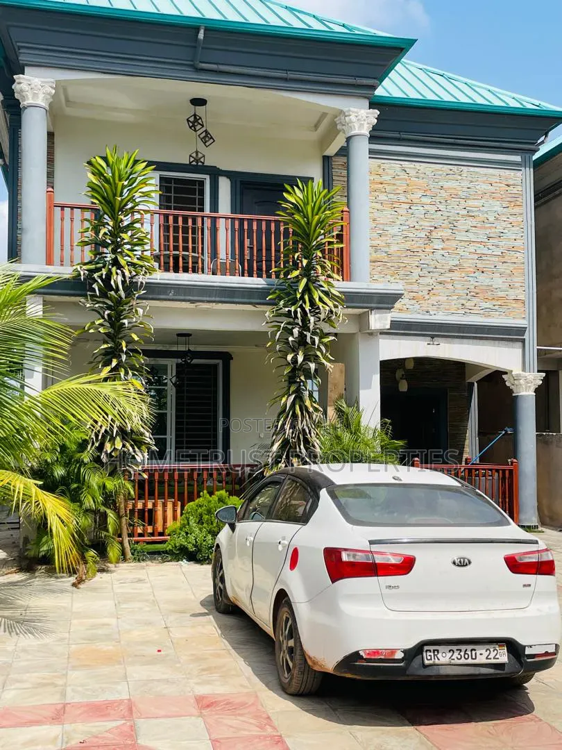 5bdrm Duplex in Ablekuma Olebu for sale