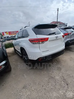 Toyota Highlander 2019 White