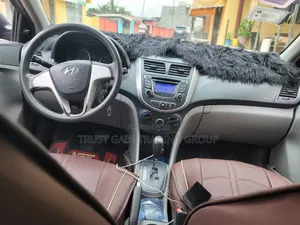 Hyundai Accent SE 2013 Black