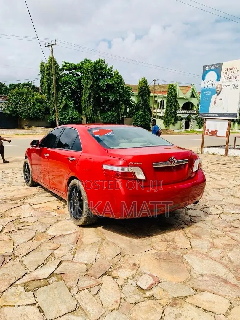 Toyota Camry Hybrid 2010 Red