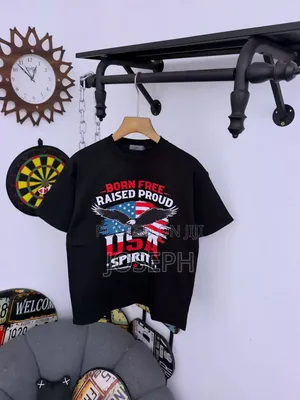 T-Shirt With a Bold USA Eagle Print and Patriotic Design.