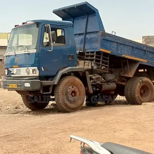 Leyland Comet Truck