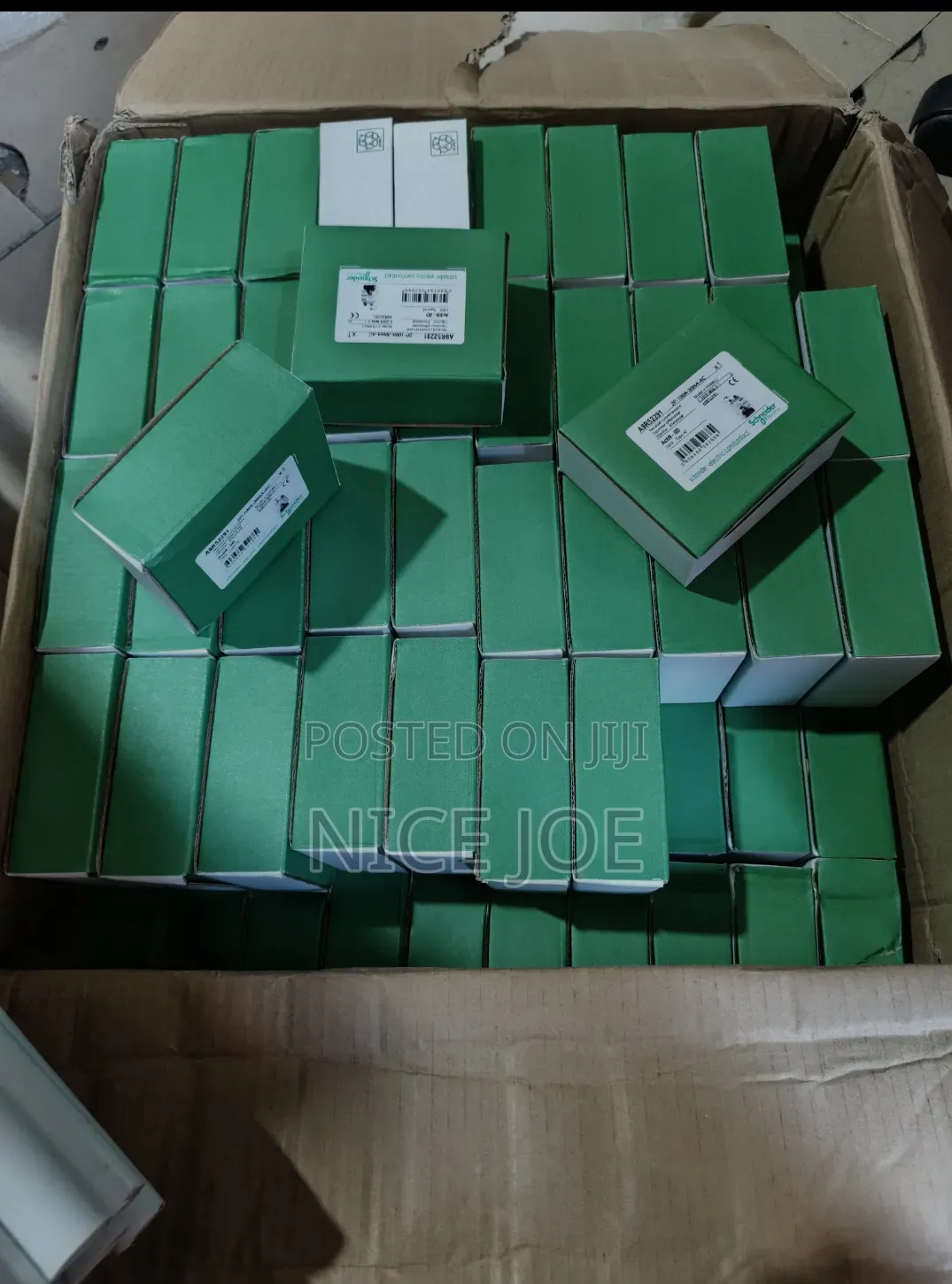 Schneider Electric Breakers 2pole and 3 to 4poles