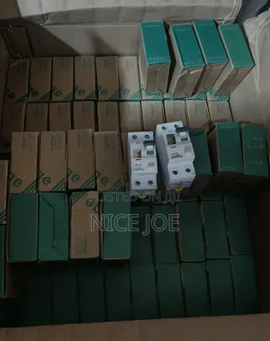 Schneider Electric Breakers 2pole and 3 to 4poles