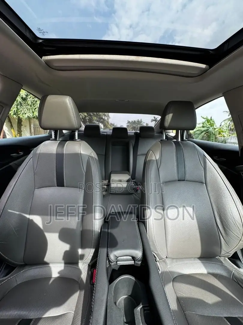 Honda Civic EX-L 4dr Sedan (1.5L 4cyl) 2016 Blue