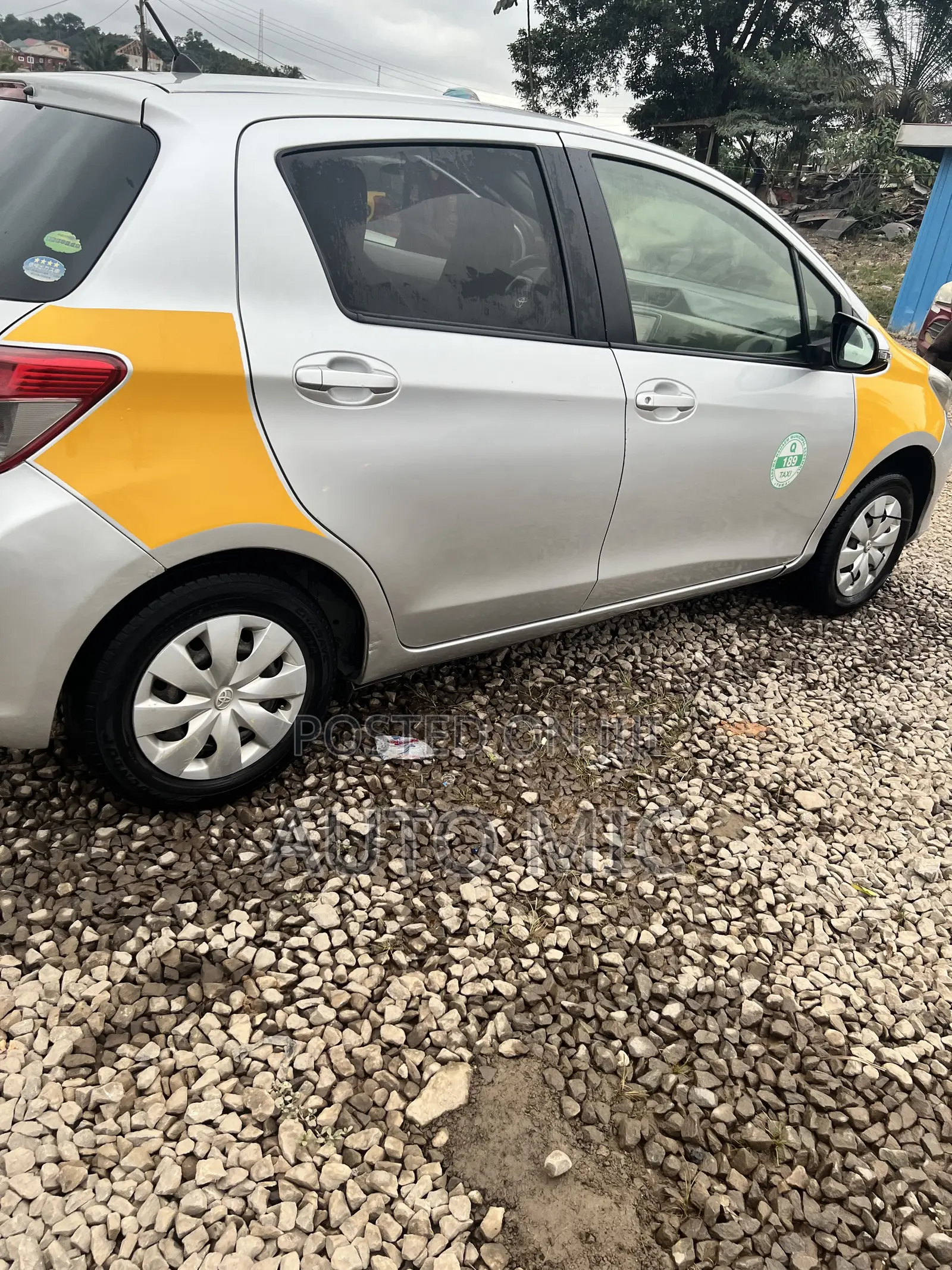 Toyota Vitz 1.0 FWD 3dr 2013 Silver
