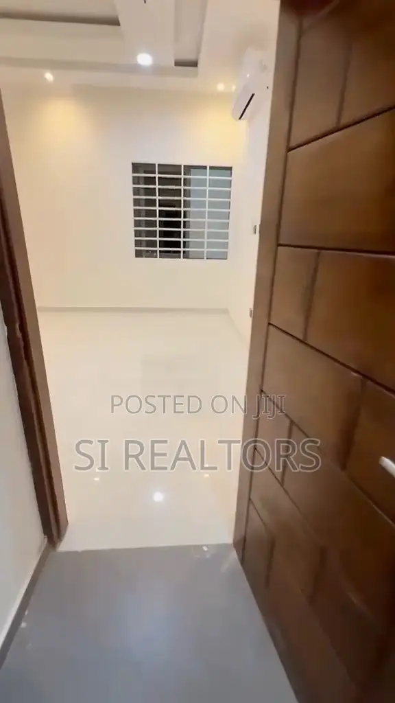 3bdrm Bungalow in Spintex, Manet Court for sale