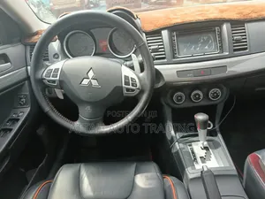 Mitsubishi Nativa 2010 White
