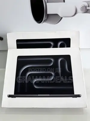 New Laptop Apple MacBook Pro 2023 M3 Pro 18GB Apple M3 Pro SSD 1T
