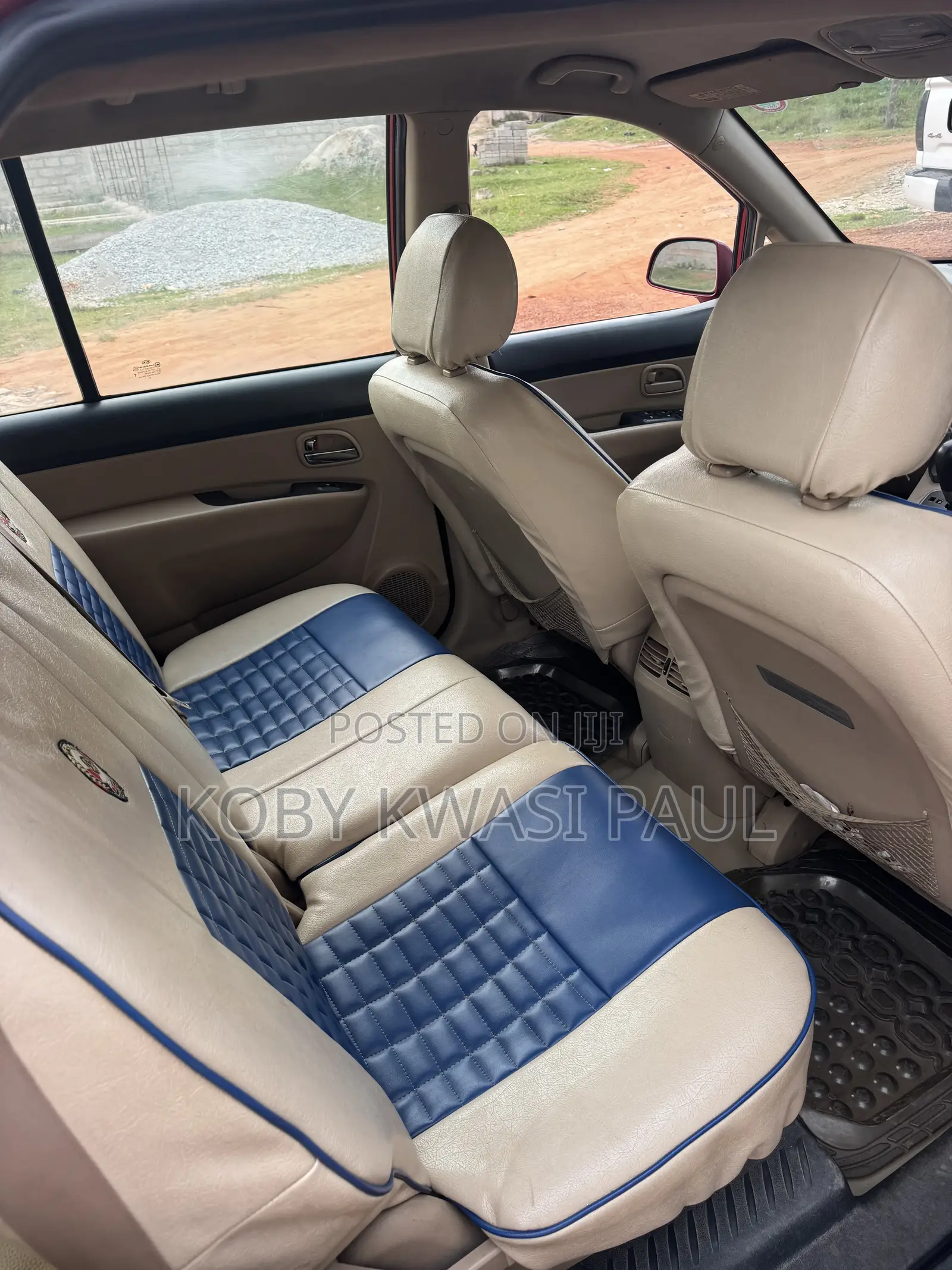 Kia Rondo EX 2010 Red