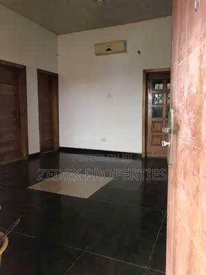 2bdrm Apartment in Kwabenya Acp for rent