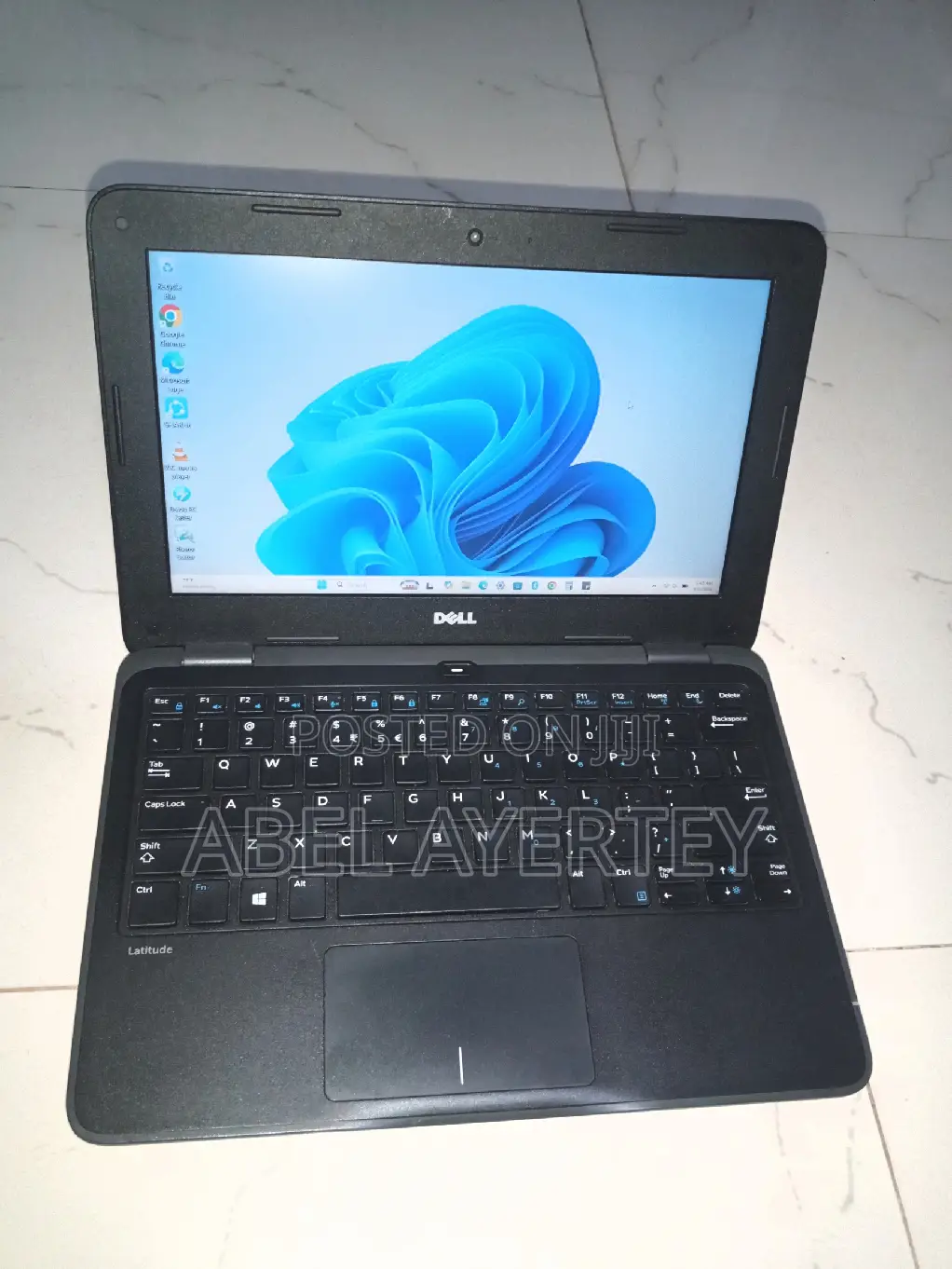 Laptop Dell Latitude 3180 4GB Intel SSD 128GB
