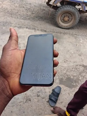 Apple iPhone 11 Pro 64 GB Gray