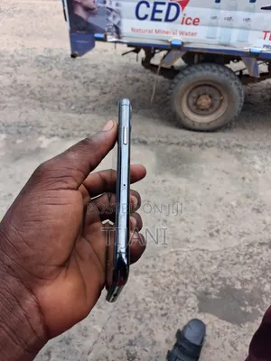 Apple iPhone 11 Pro 64 GB Gray