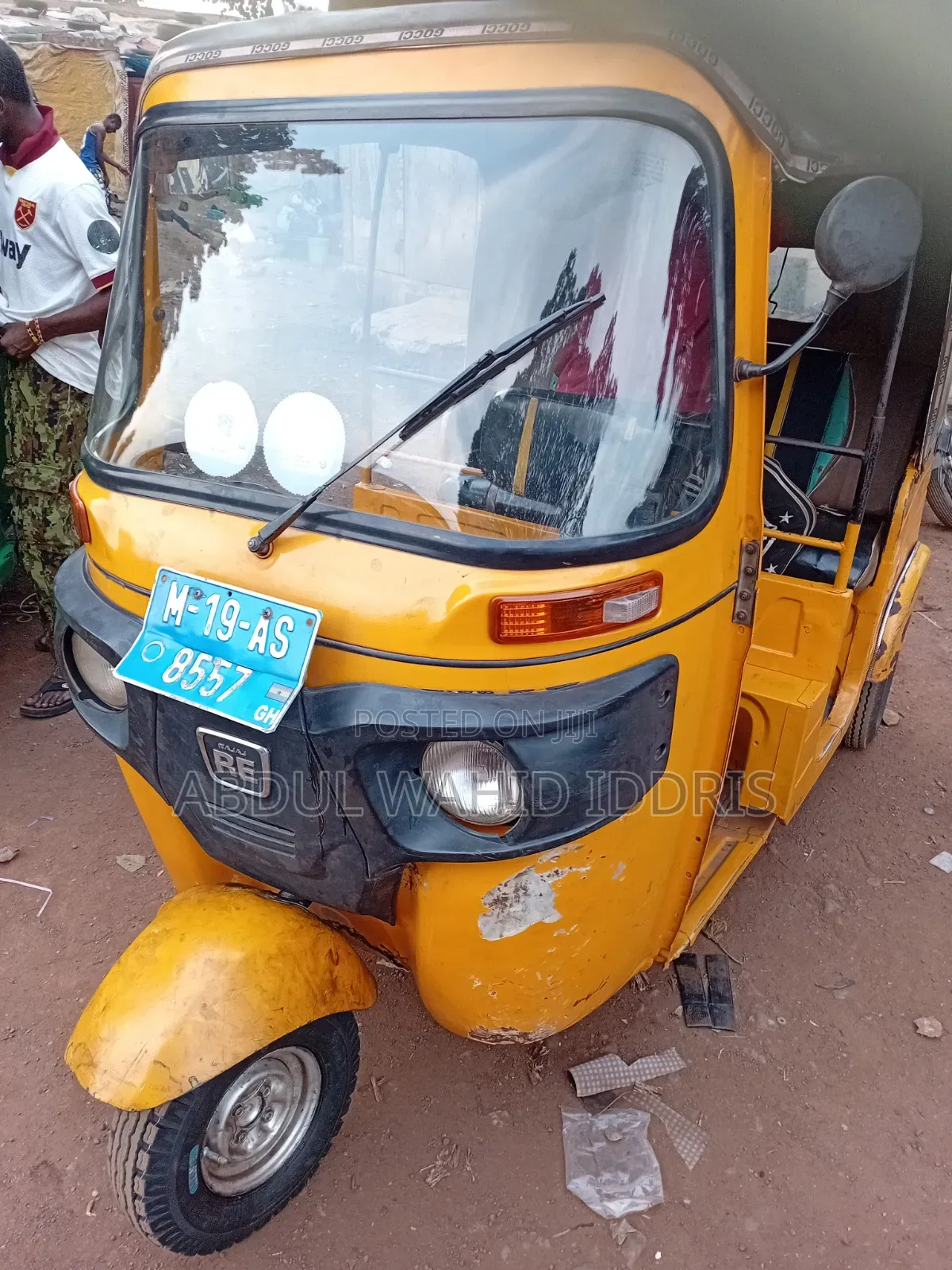 Bajaj RE 2019 Yellow