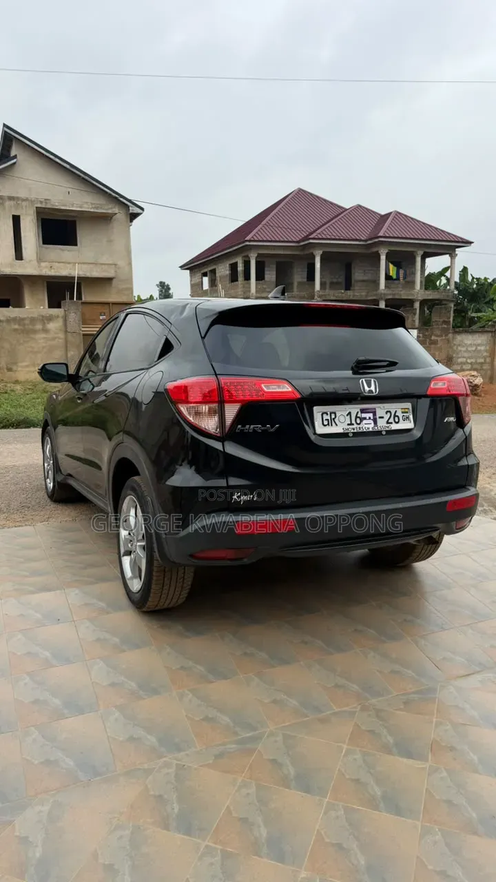 Honda HR-V 4dr SUV (1.5L 4cyl CVT) 2016 Gray