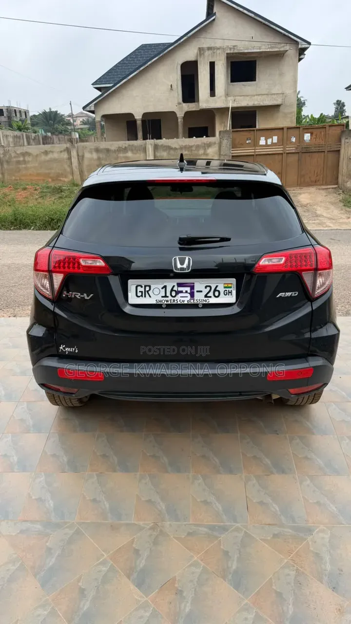 Honda HR-V 4dr SUV (1.5L 4cyl CVT) 2016 Gray
