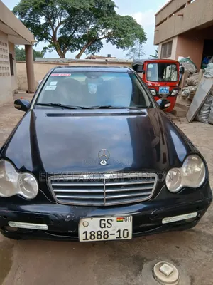 Mercedes-Benz C-Class 2010 Black