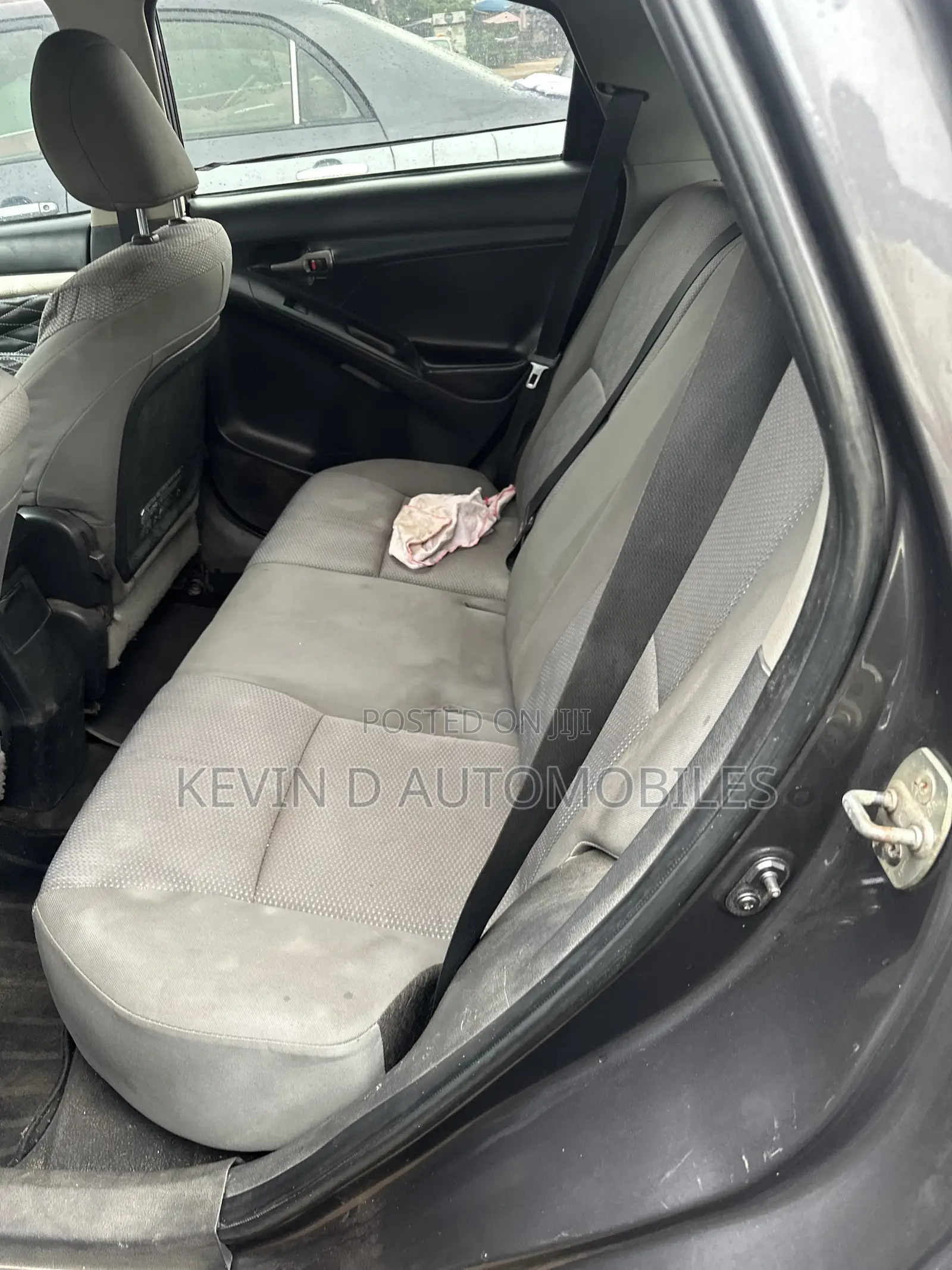 Toyota Matrix XR Hatchback FWD (1.8L 4cyl 4A) 2008 Gray