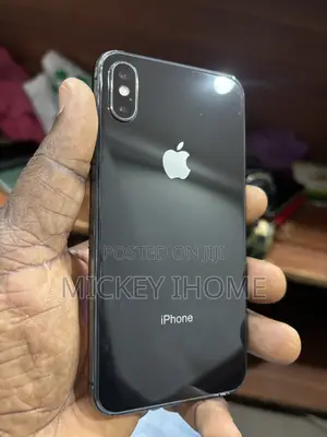 Apple iPhone X 64 GB Black
