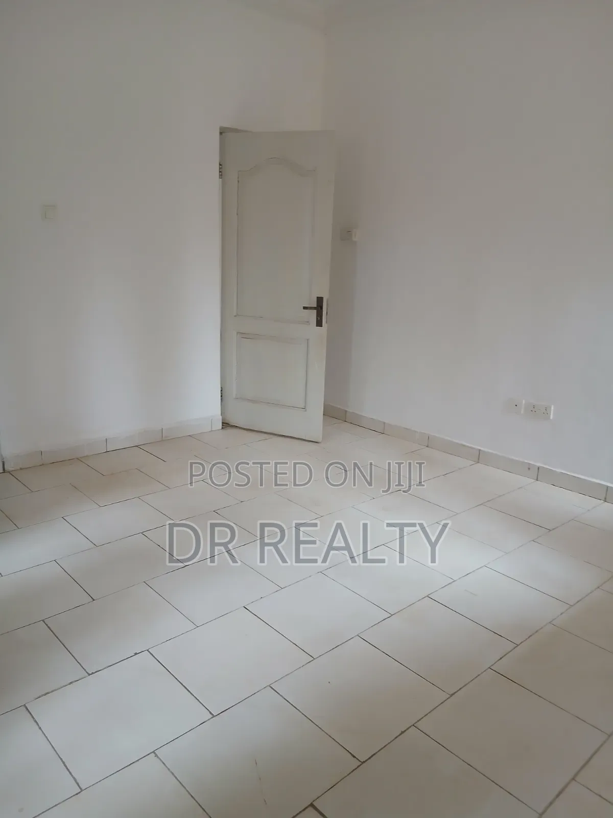 2bdrm House in Adom Estate, Community 25 for rent