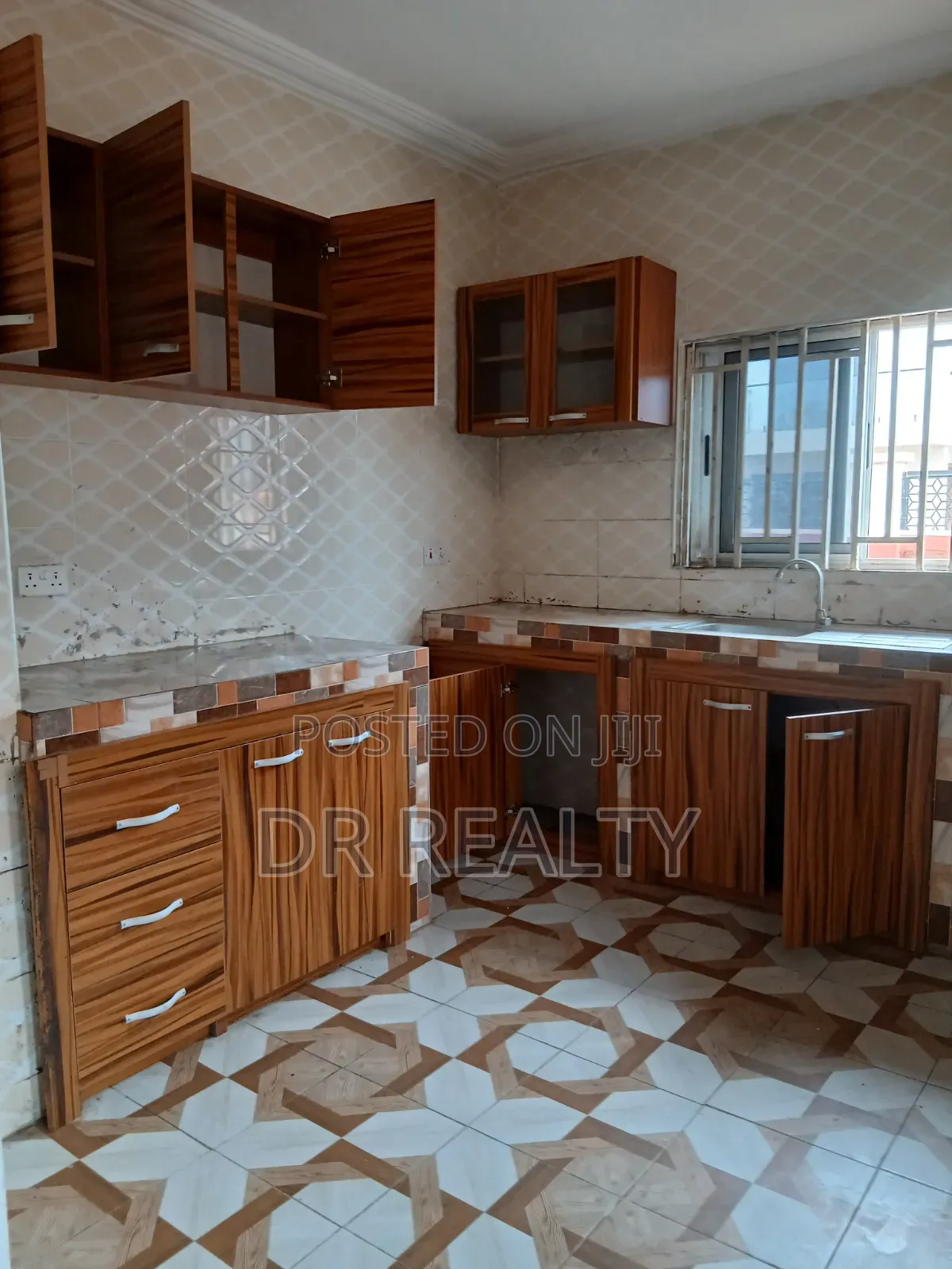 2bdrm House in Adom Estate, Community 25 for rent