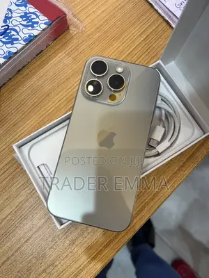 Apple iPhone 15 Pro 128 GB Silver