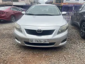 Toyota Corolla 2010 Silver