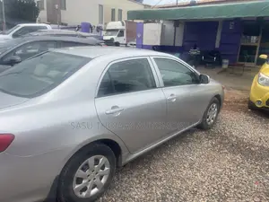 Toyota Corolla 2010 Silver