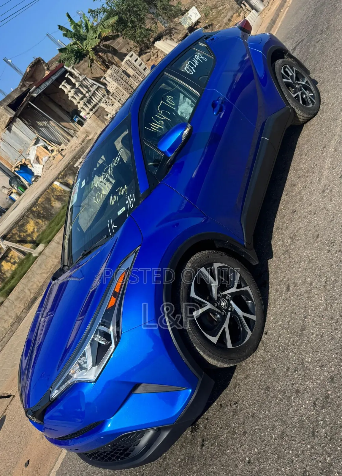 Toyota C-HR 2018 Blue