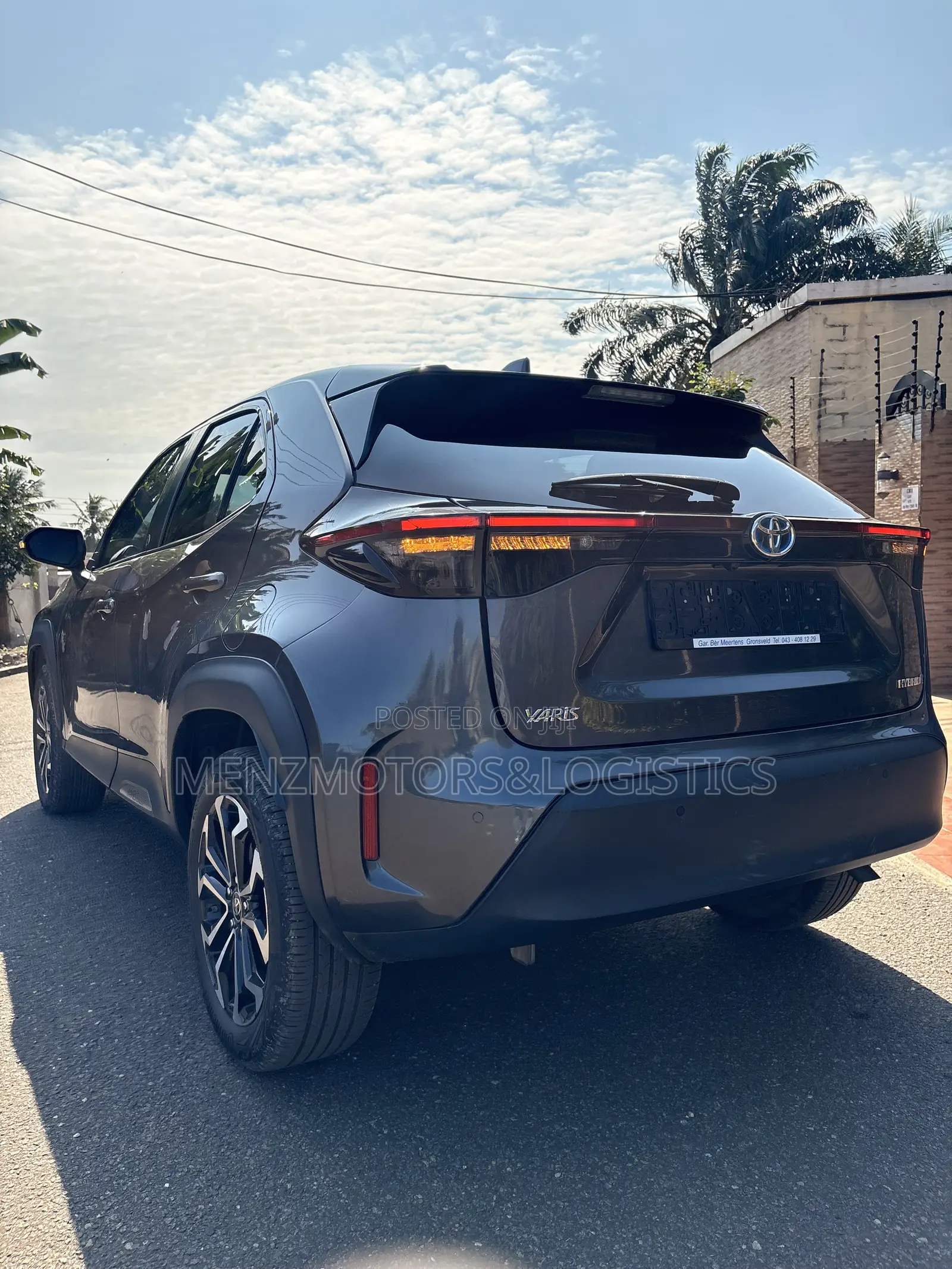Toyota Yaris Cross 1.5 Hybrid AWD 2022 Gray