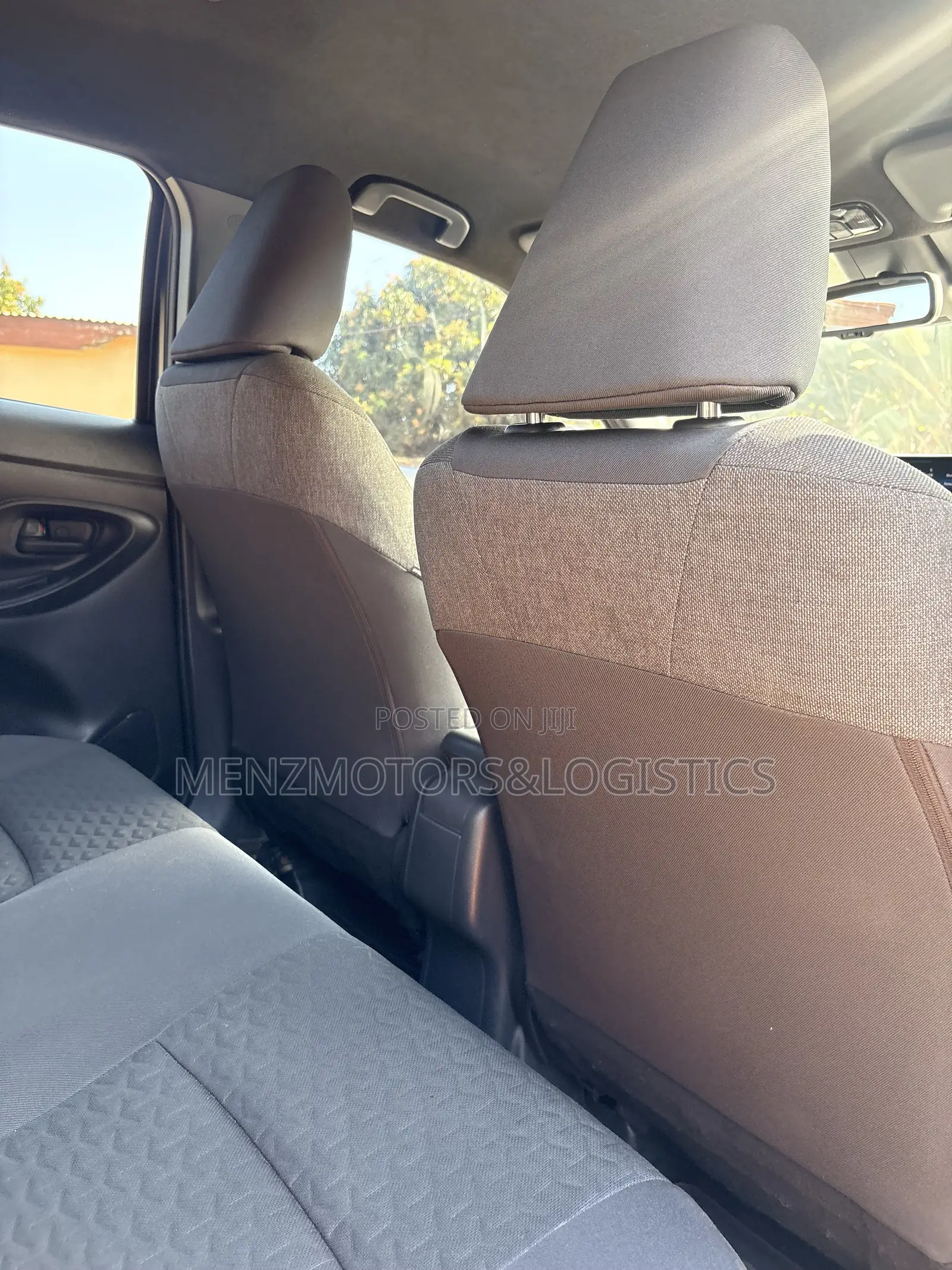 Toyota Yaris Cross 1.5 Hybrid AWD 2022 Gray