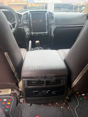 Toyota Land Cruiser 2011 Black