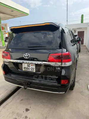 Toyota Land Cruiser 2011 Black