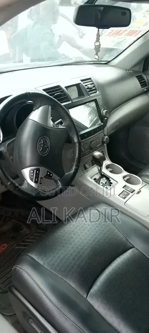 Toyota Highlander 2013 Gray
