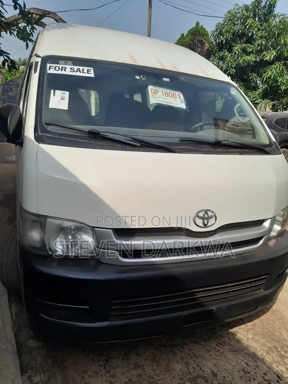Toyota HiAce 2013 White