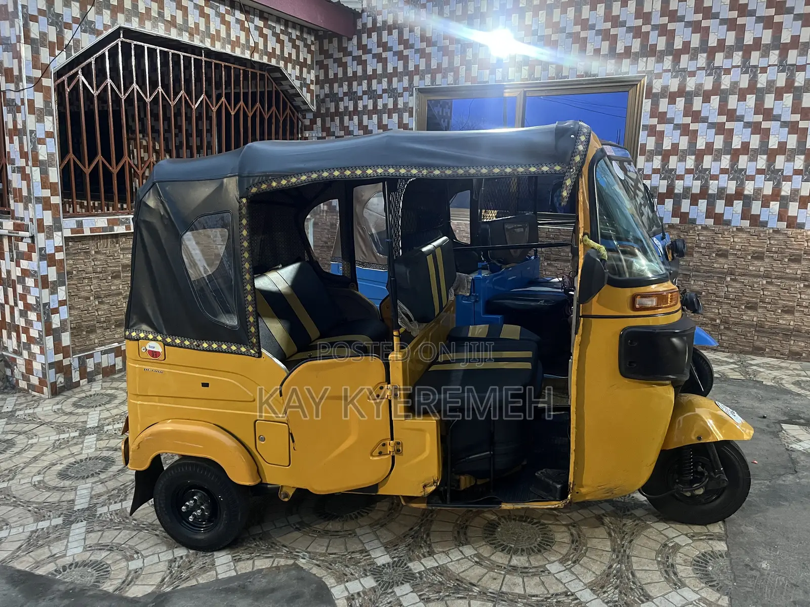 Bajaj RE 2026 Yellow