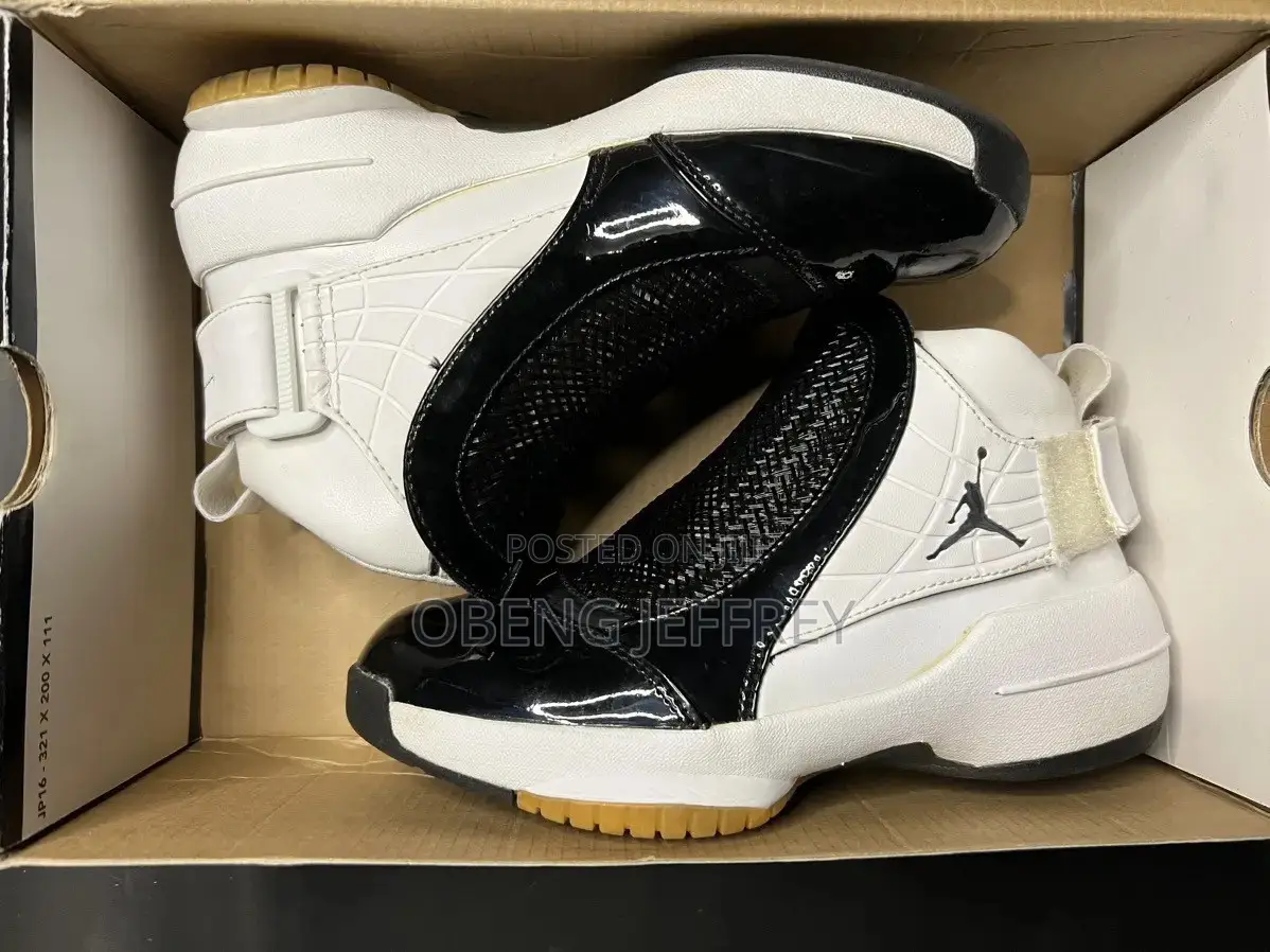 Original Jordan 19 Black Patent Leather/ White