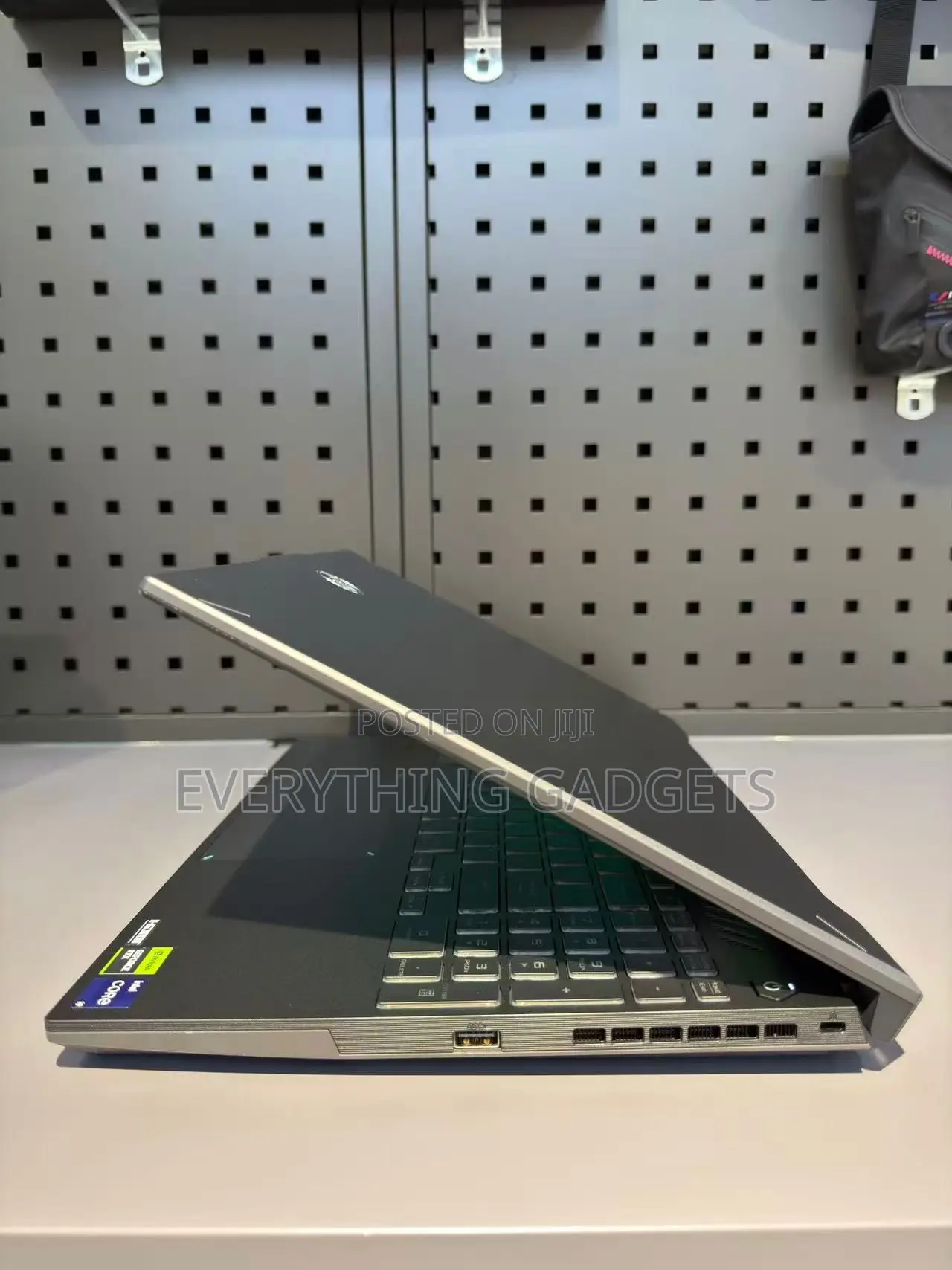 Laptop Asus TUF Gaming F16 16GB Intel Core i9 SSD 1T