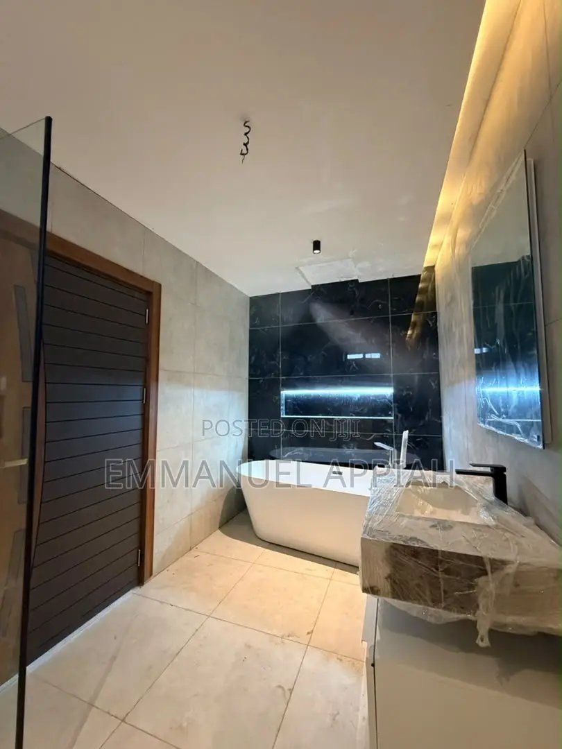 3bdrm House in East Legon Hills, Accra Metropolitan for sale