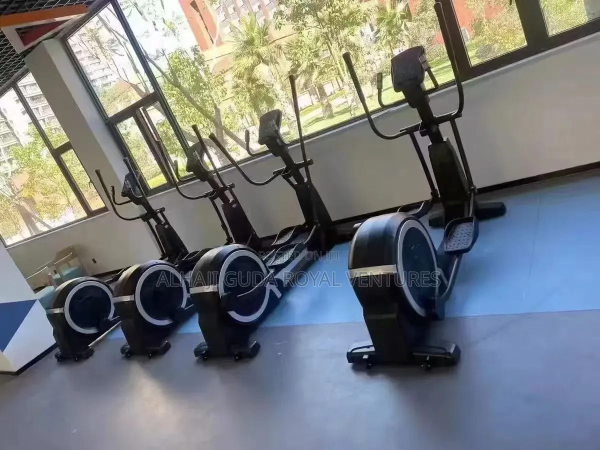 Commercial Elliptical/Cross Trainer