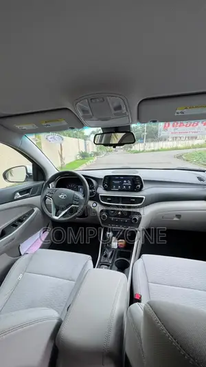 Hyundai Tucson Value AWD 2019 White