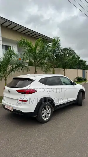 Hyundai Tucson Value AWD 2019 White